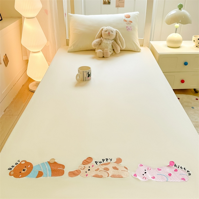 91家纺网 家纺一手货源 找家纺 灰鲸 2025新款全棉刺绣床笠-懒懒小憩学生床系列 懒懒小憩-白