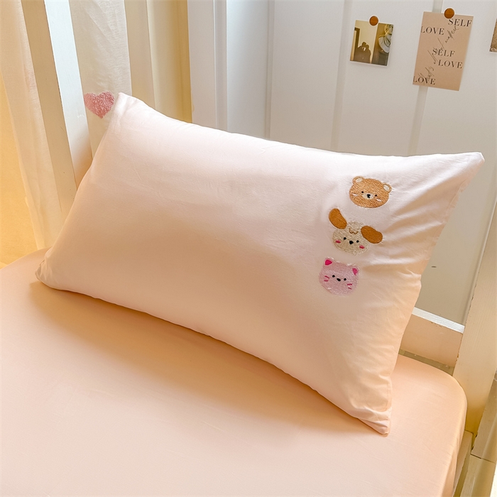 91家纺网 家纺一手货源 找家纺 灰鲸 2025新款全棉刺绣床笠-懒懒小憩学生床系列 懒懒小憩-粉