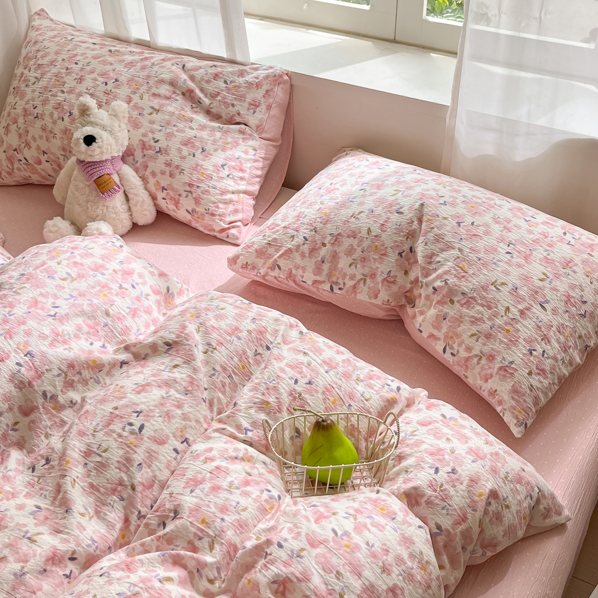 91家纺网 家纺一手货源 找家纺 格真 2025秋冬新款110克高克重提花加厚皱皱纱双层纱四件套双面印花 嫣然