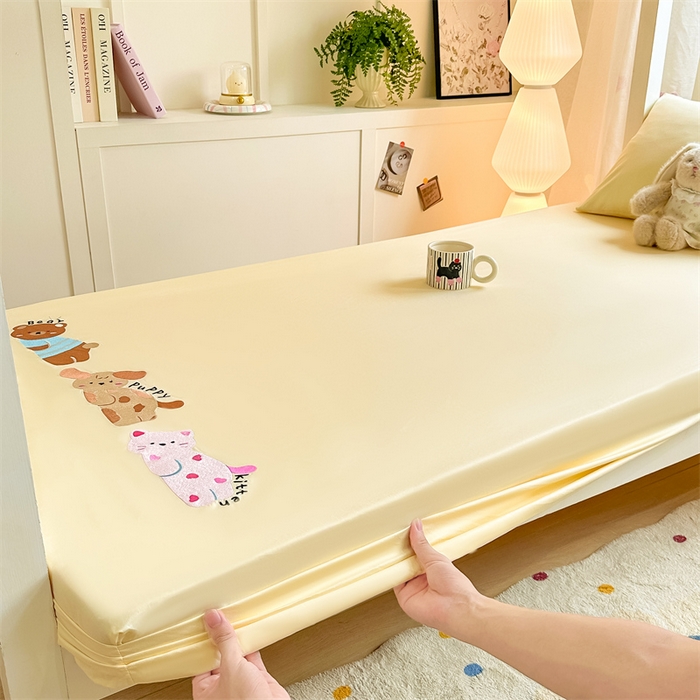 91家纺网 家纺一手货源 找家纺 灰鲸 2025新款全棉刺绣床笠-懒懒小憩学生床系列 懒懒小憩-黄