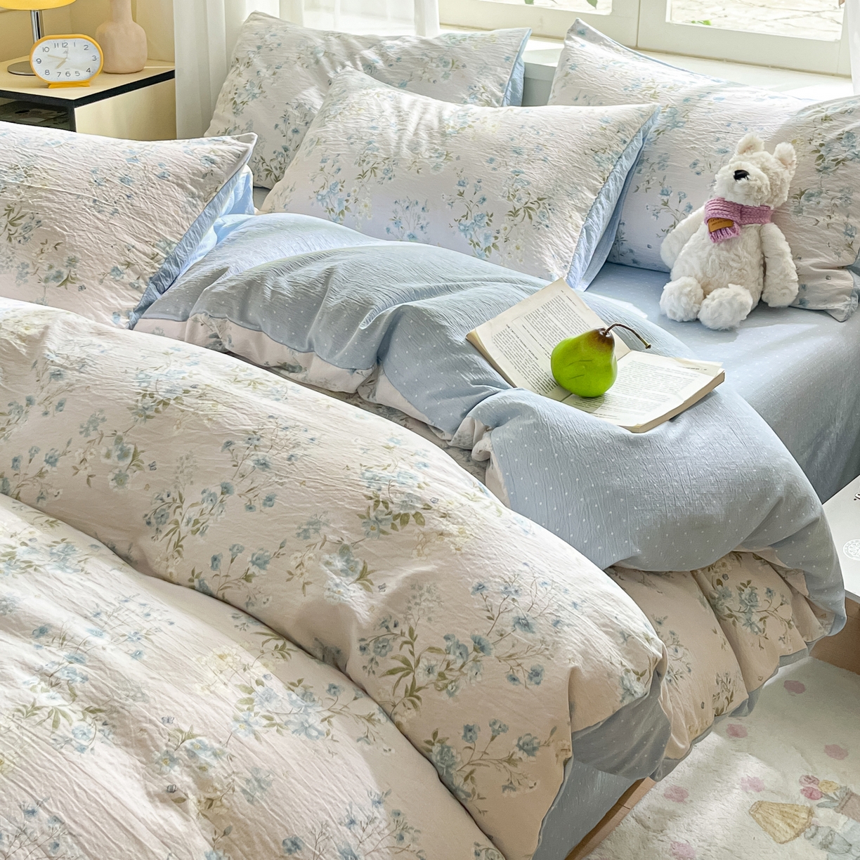 91家纺网 家纺一手货源 找家纺 格真 2025秋冬新款110克高克重提花加厚皱皱纱双层纱四件套双面印花 长相思兰