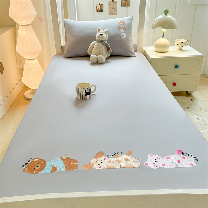 91家纺网 家纺一手货源 找家纺 灰鲸 2025新款全棉刺绣床笠-懒懒小憩学生床系列 懒懒小憩-灰