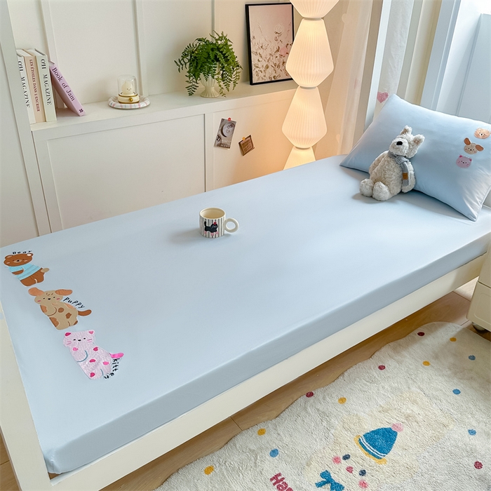 91家纺网 家纺一手货源 找家纺 灰鲸 2025新款全棉刺绣床笠-懒懒小憩学生床系列 懒懒小憩-蓝