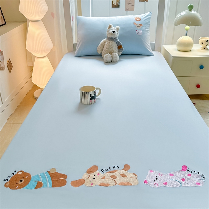 91家纺网 家纺一手货源 找家纺 灰鲸 2025新款全棉刺绣床笠-懒懒小憩学生床系列 懒懒小憩-蓝