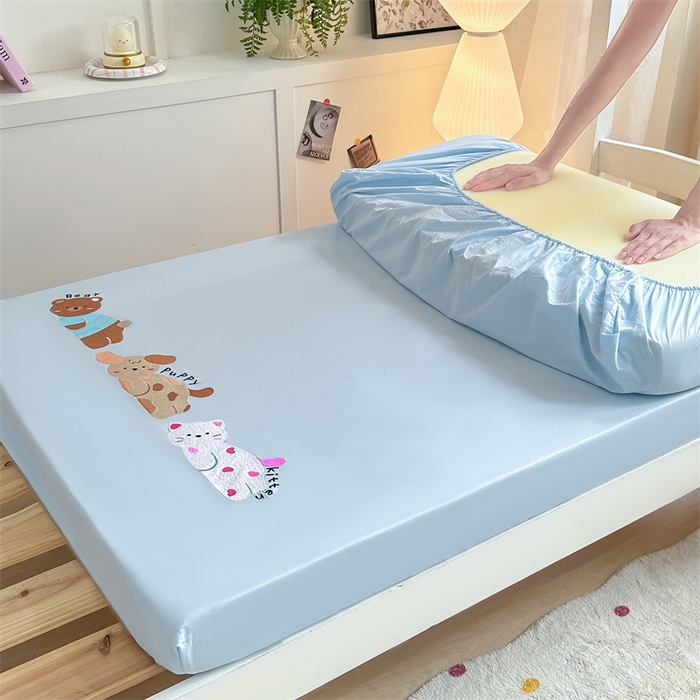 91家纺网 家纺一手货源 找家纺 灰鲸 2025新款全棉刺绣床笠-懒懒小憩学生床系列 懒懒小憩-蓝