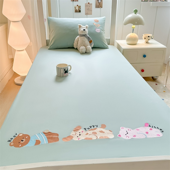 91家纺网 家纺一手货源 找家纺 灰鲸 2025新款全棉刺绣床笠-懒懒小憩学生床系列 懒懒小憩-绿