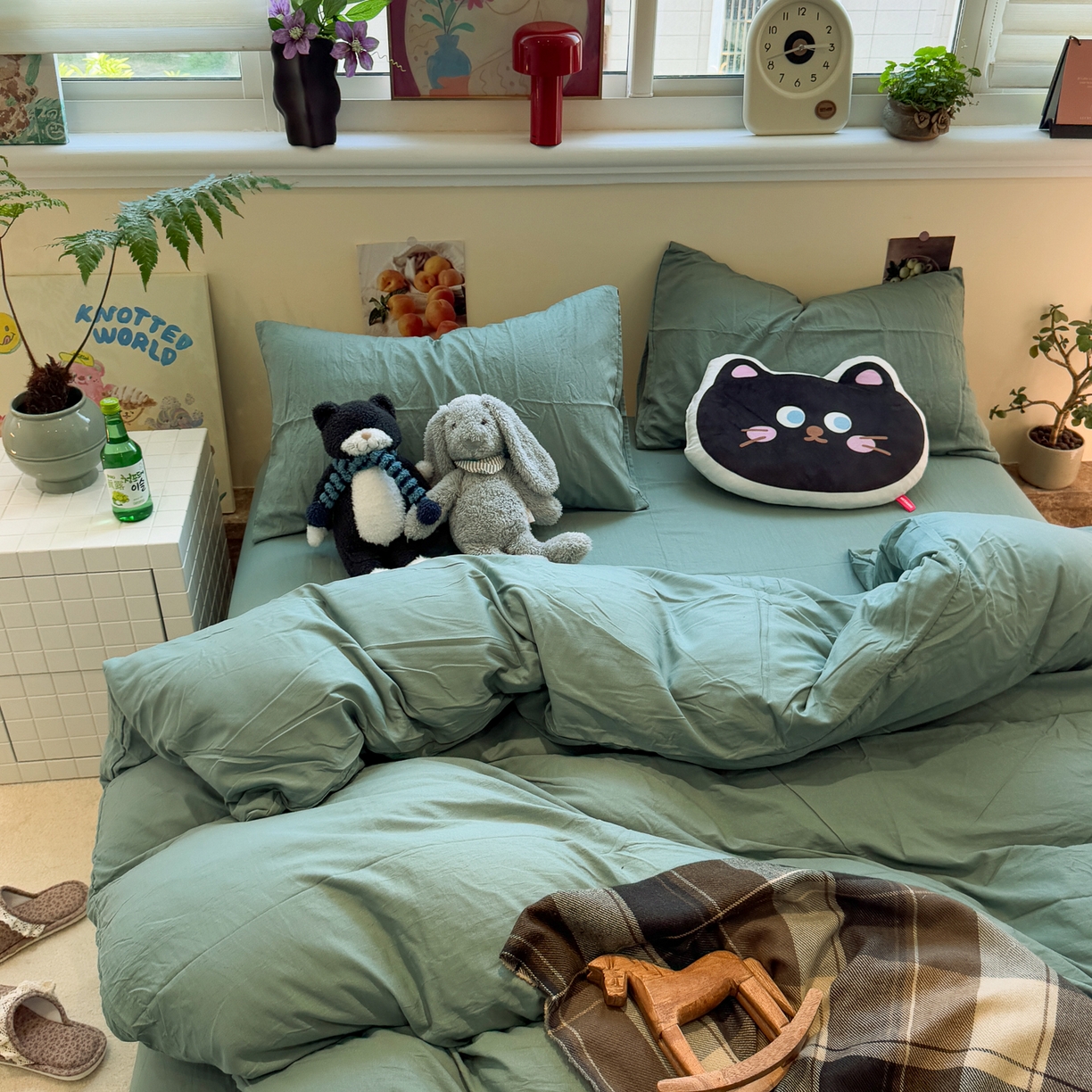 91家纺网 家纺一手货源 找家纺 水墨江南 2025新款亲肤磨毛水洗棉纯色四件套 暗夜绿