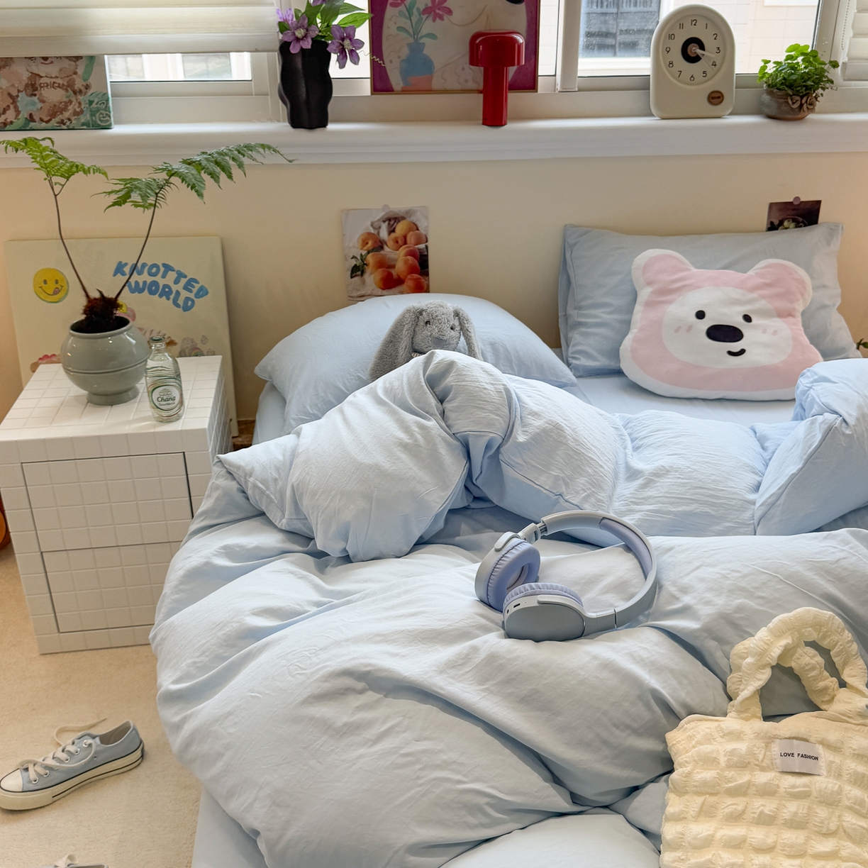 91家纺网 家纺一手货源 找家纺 水墨江南 2025新款亲肤磨毛水洗棉纯色四件套 碧蓝