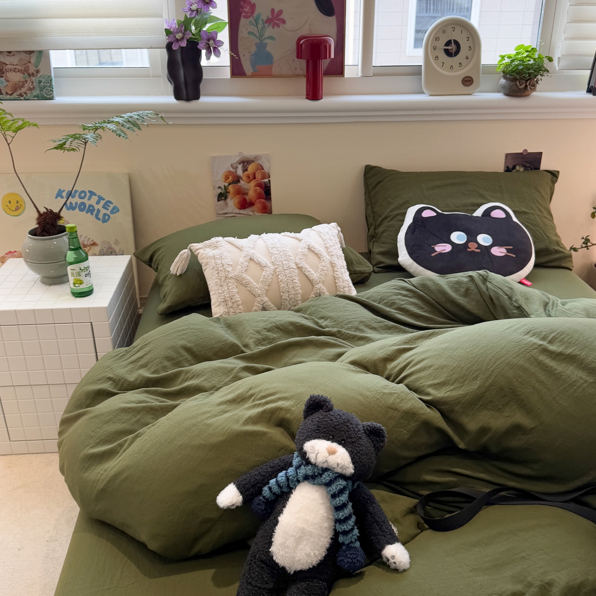 91家纺网 家纺一手货源 找家纺 水墨江南 2025新款亲肤磨毛水洗棉纯色四件套 橄榄绿