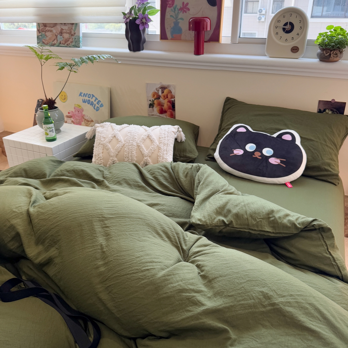 91家纺网 家纺一手货源 找家纺 水墨江南 2025新款亲肤磨毛水洗棉纯色四件套 橄榄绿