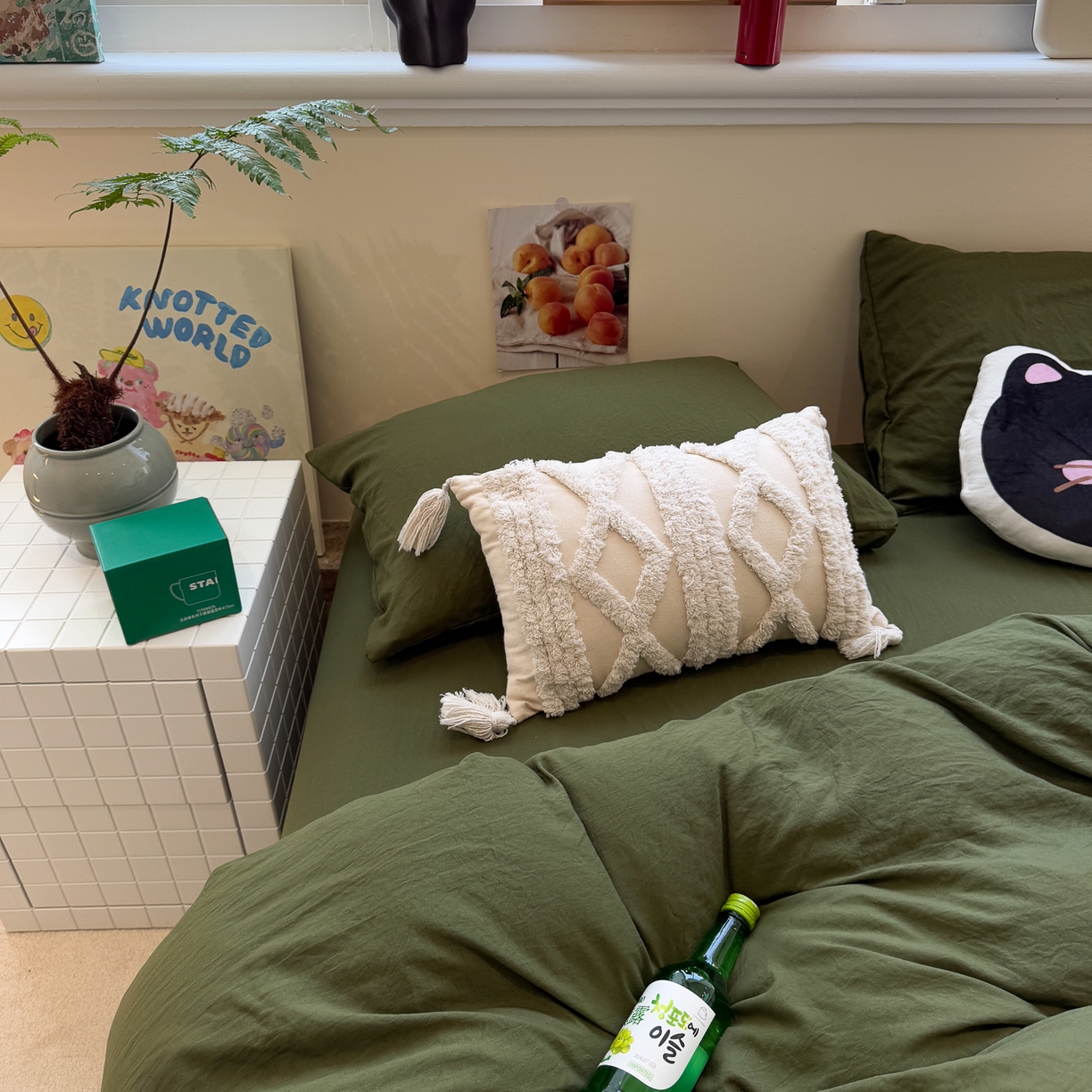 91家纺网 家纺一手货源 找家纺 水墨江南 2025新款亲肤磨毛水洗棉纯色四件套 橄榄绿