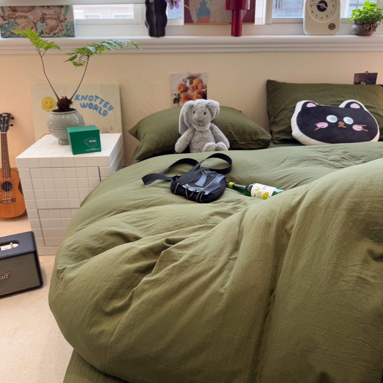 91家纺网 家纺一手货源 找家纺 水墨江南 2025新款亲肤磨毛水洗棉纯色四件套 橄榄绿