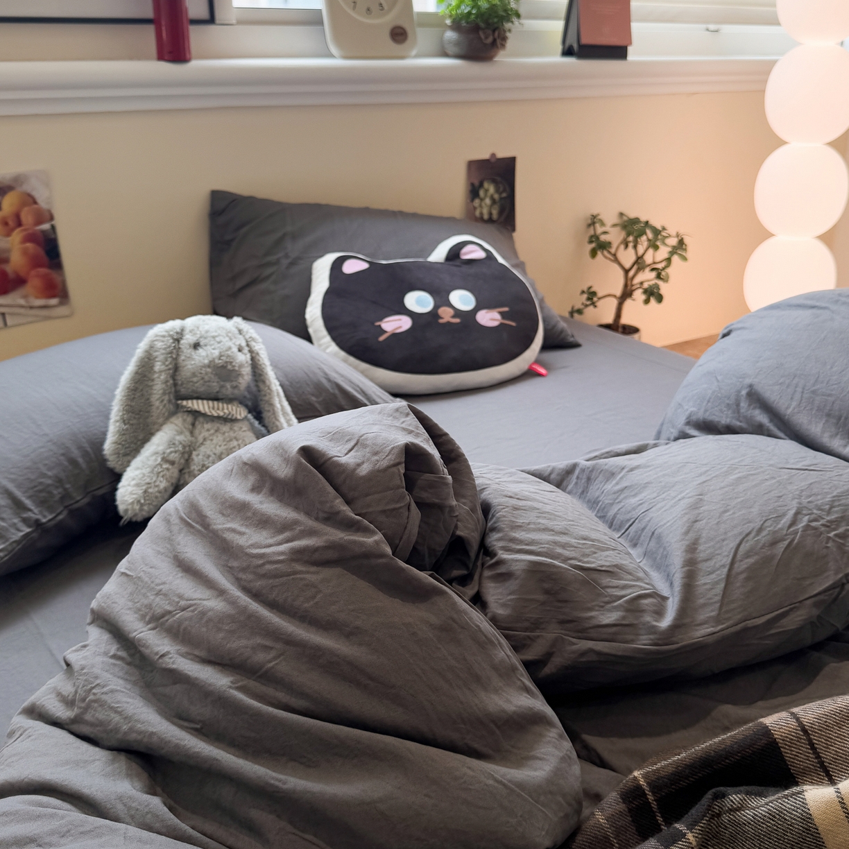 91家纺网 家纺一手货源 找家纺 水墨江南 2025新款亲肤磨毛水洗棉纯色四件套 墨灰