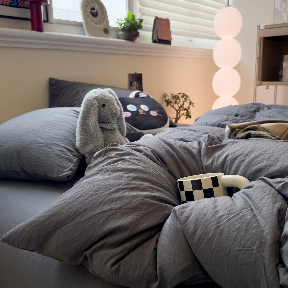 91家纺网 家纺一手货源 找家纺 水墨江南 2025新款亲肤磨毛水洗棉纯色四件套 墨灰