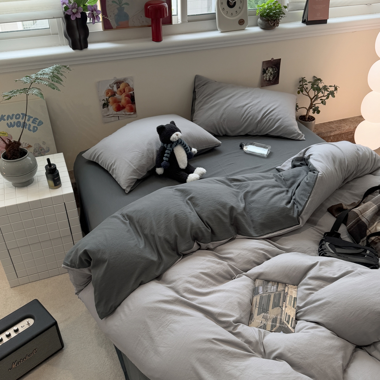 91家纺网 家纺一手货源 找家纺 水墨江南 2025新款亲肤磨毛水洗棉纯色四件套 浅灰深灰