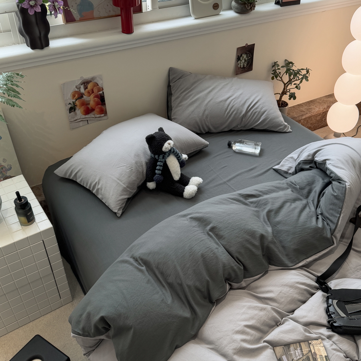 91家纺网 家纺一手货源 找家纺 水墨江南 2025新款亲肤磨毛水洗棉纯色四件套 浅灰深灰