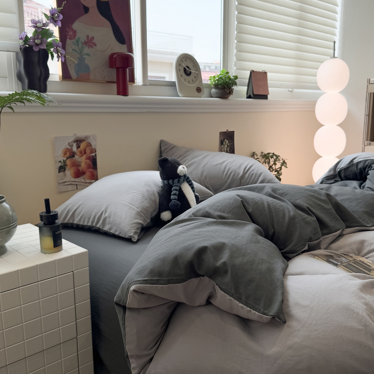 91家纺网 家纺一手货源 找家纺 水墨江南 2025新款亲肤磨毛水洗棉纯色四件套 浅灰深灰