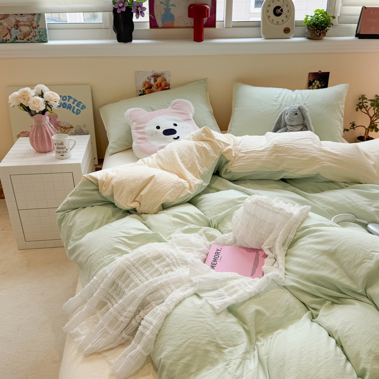 91家纺网 家纺一手货源 找家纺 水墨江南 2025新款亲肤磨毛水洗棉纯色四件套 藻绿米黄