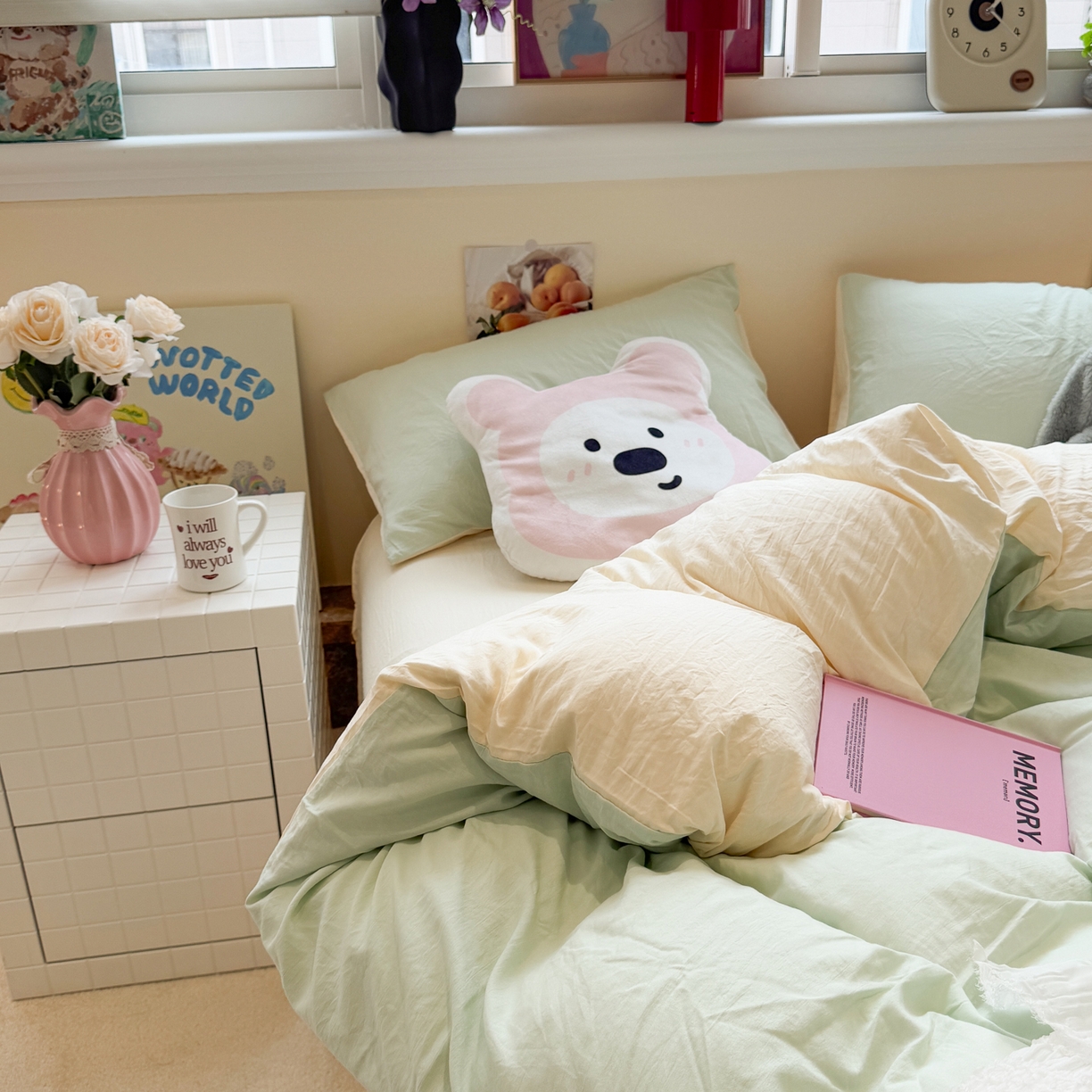 91家纺网 家纺一手货源 找家纺 水墨江南 2025新款亲肤磨毛水洗棉纯色四件套 藻绿米黄