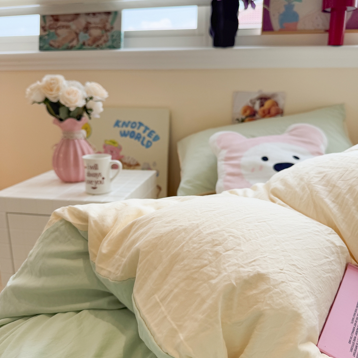 91家纺网 家纺一手货源 找家纺 水墨江南 2025新款亲肤磨毛水洗棉纯色四件套 藻绿米黄