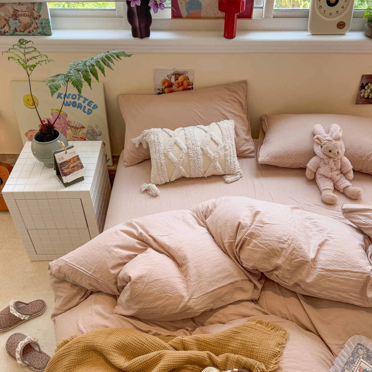 91家纺网 家纺一手货源 找家纺 水墨江南 2025新款亲肤磨毛水洗棉纯色四件套 中驼