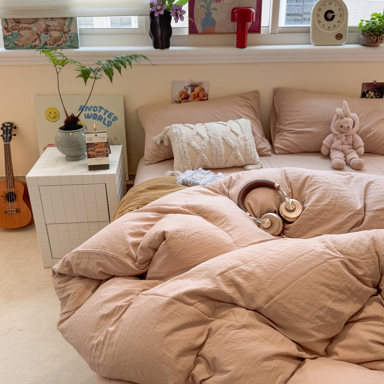 91家纺网 家纺一手货源 找家纺 水墨江南 2025新款亲肤磨毛水洗棉纯色四件套 中驼