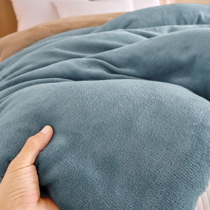 91家纺网 家纺一手货源 找家纺 米米儿家纺 2025新款牛奶绒刺绣冬被跨境被子外贸冬季被芯被子被芯 蓝-卡其色