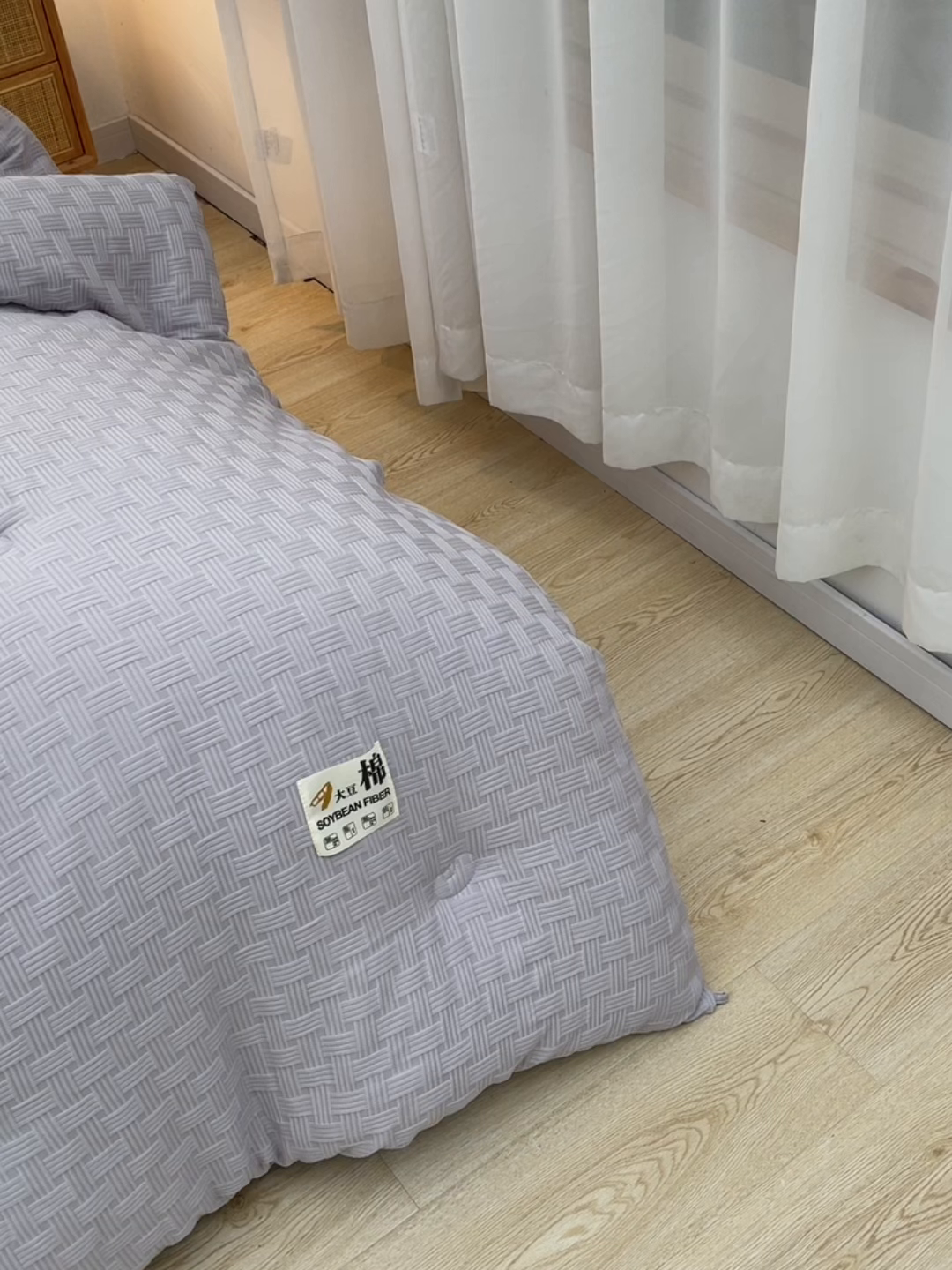 91家纺网 家纺一手货源 找家纺 米米儿家纺 2025新款A类华夫格针织提花大豆冬被被子被芯 本白色