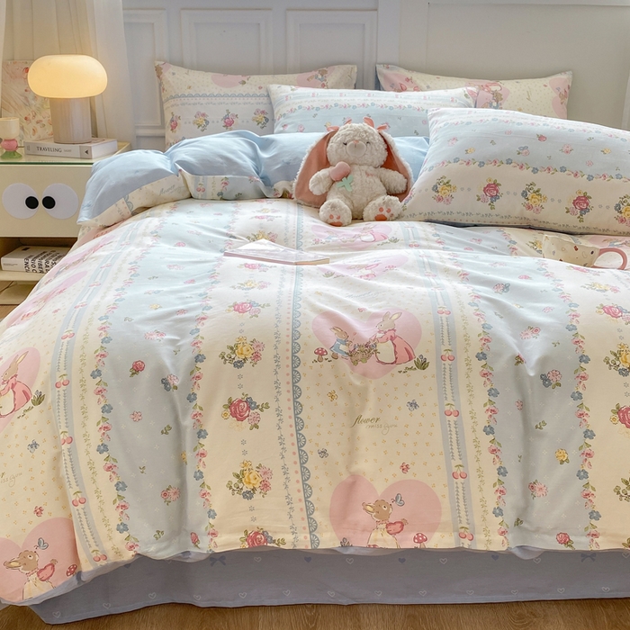 91家纺网 家纺一手货源 找家纺 红日子纺织品 2025新款12868全棉印花系列四件套 香颂萌兔