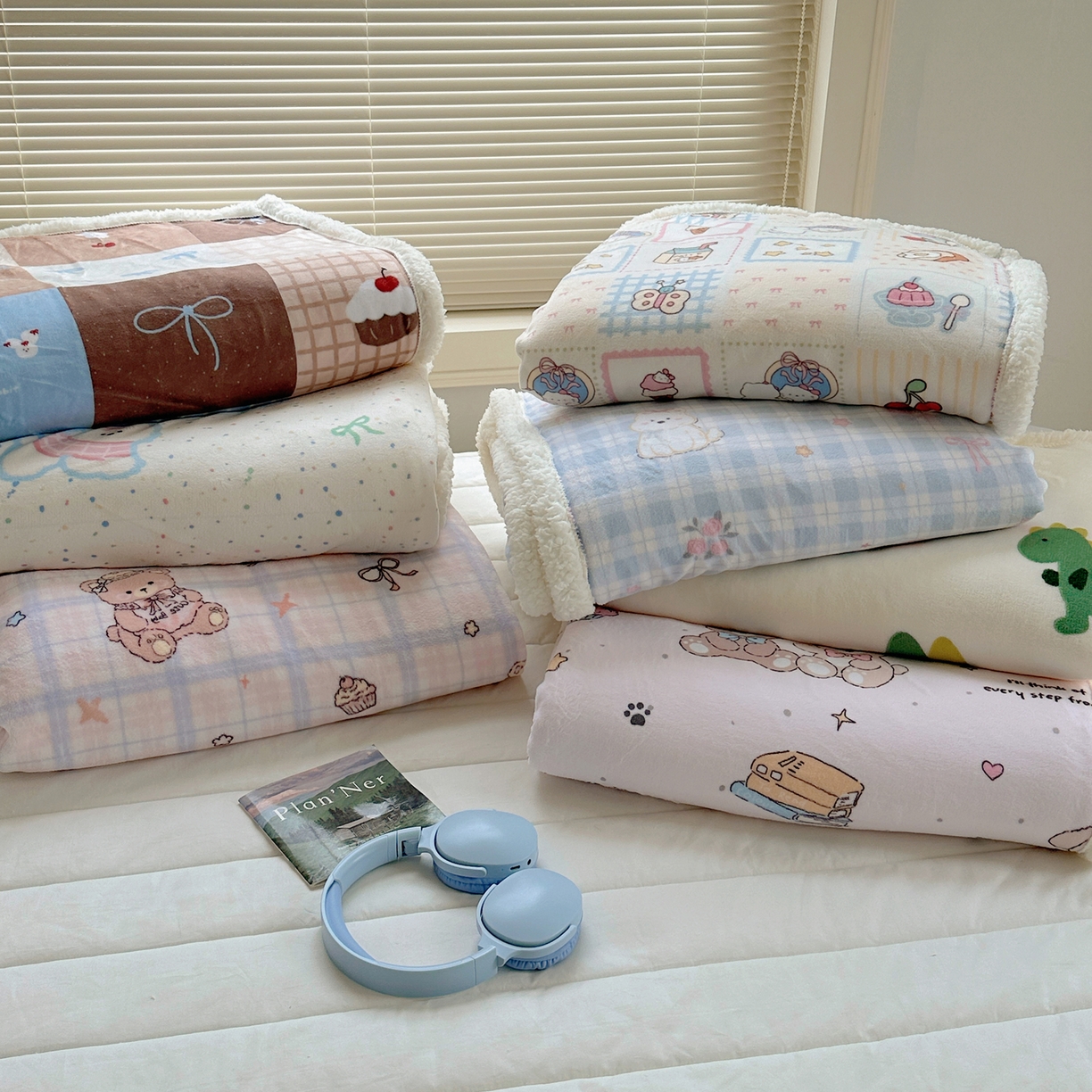 91家纺网 家纺一手货源 找家纺 （总）萝莉家纺 2025新款小清新多功能牛奶绒羊羔绒毛毯毯子午睡毯