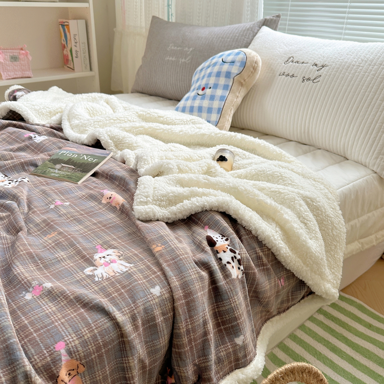 91家纺网 家纺一手货源 找家纺 萝莉家纺 2025新款小清新多功能牛奶绒羊羔绒毛毯毯子午睡毯 波点狗狗