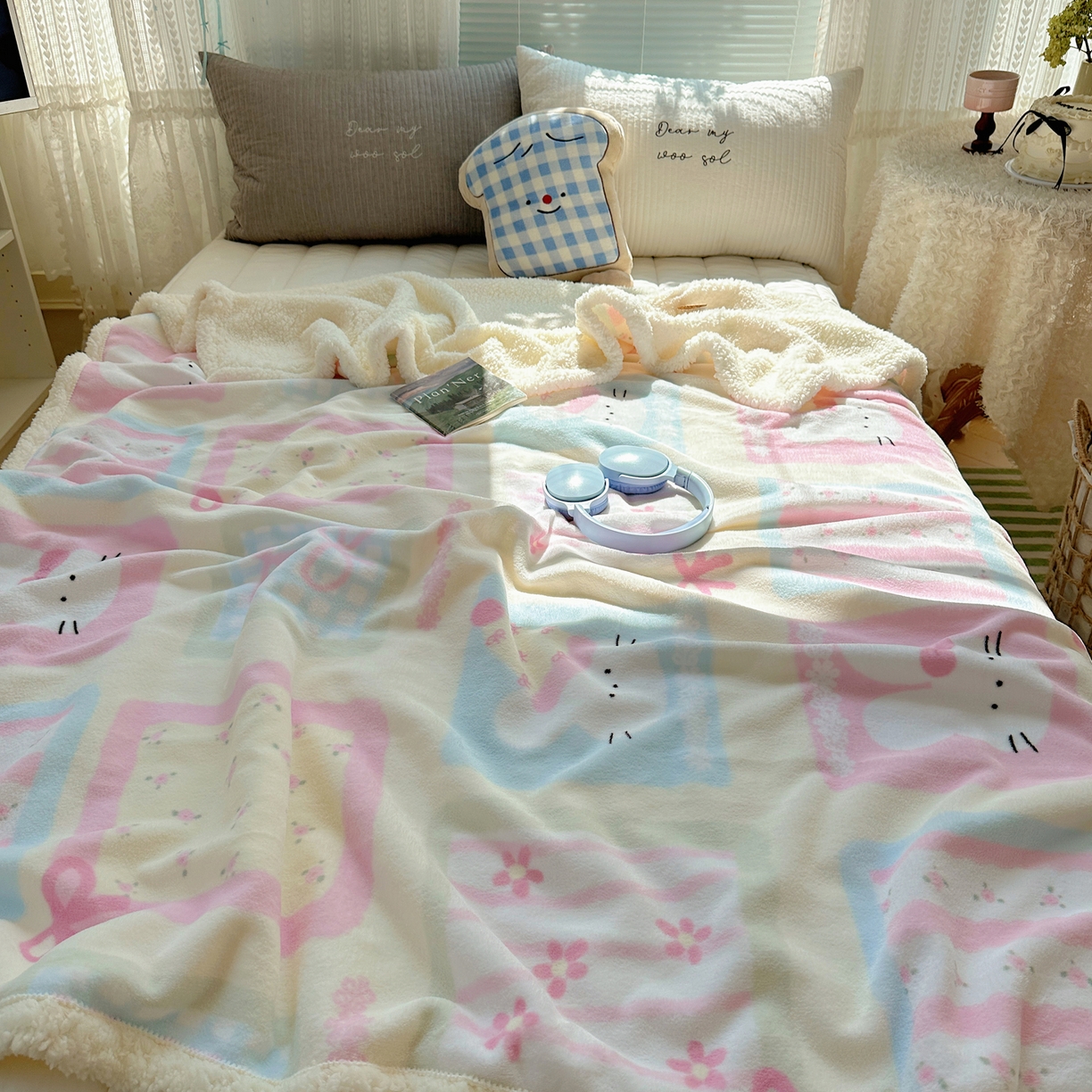 91家纺网 家纺一手货源 找家纺 萝莉家纺 2025新款小清新多功能牛奶绒羊羔绒毛毯毯子午睡毯 蝴蝶结兔