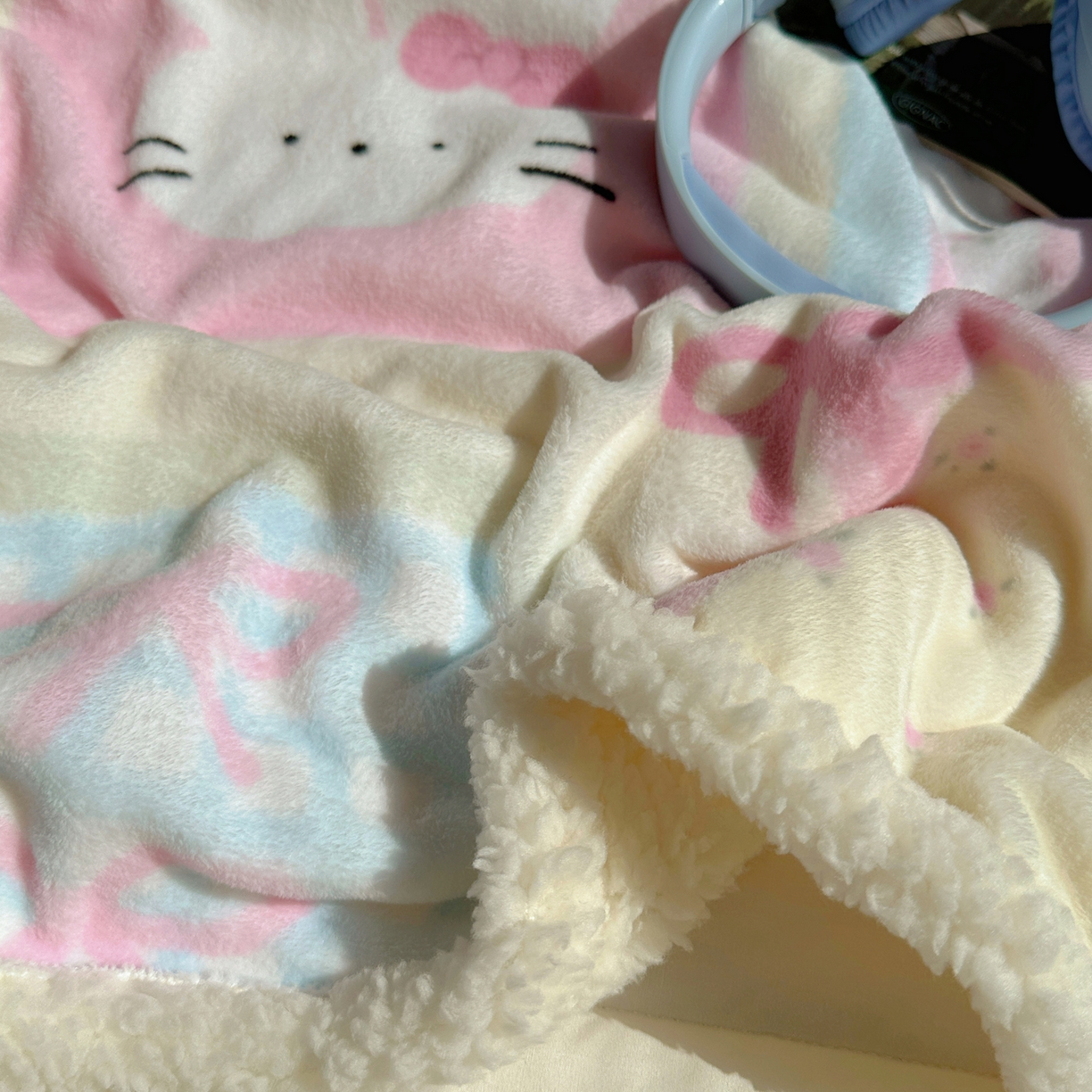 91家纺网 家纺一手货源 找家纺 萝莉家纺 2025新款小清新多功能牛奶绒羊羔绒毛毯毯子午睡毯 蝴蝶结兔