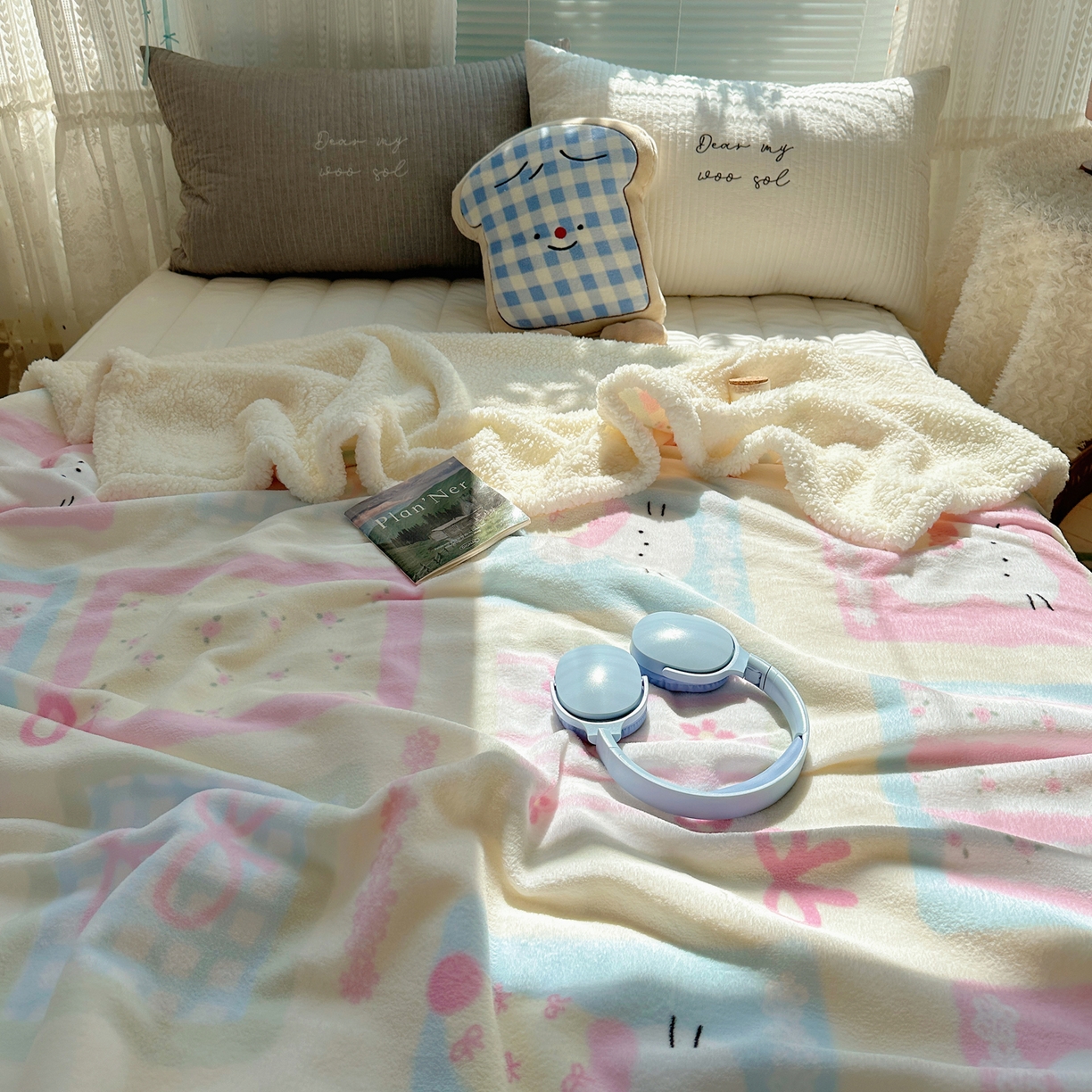 91家纺网 家纺一手货源 找家纺 萝莉家纺 2025新款小清新多功能牛奶绒羊羔绒毛毯毯子午睡毯 蝴蝶结兔