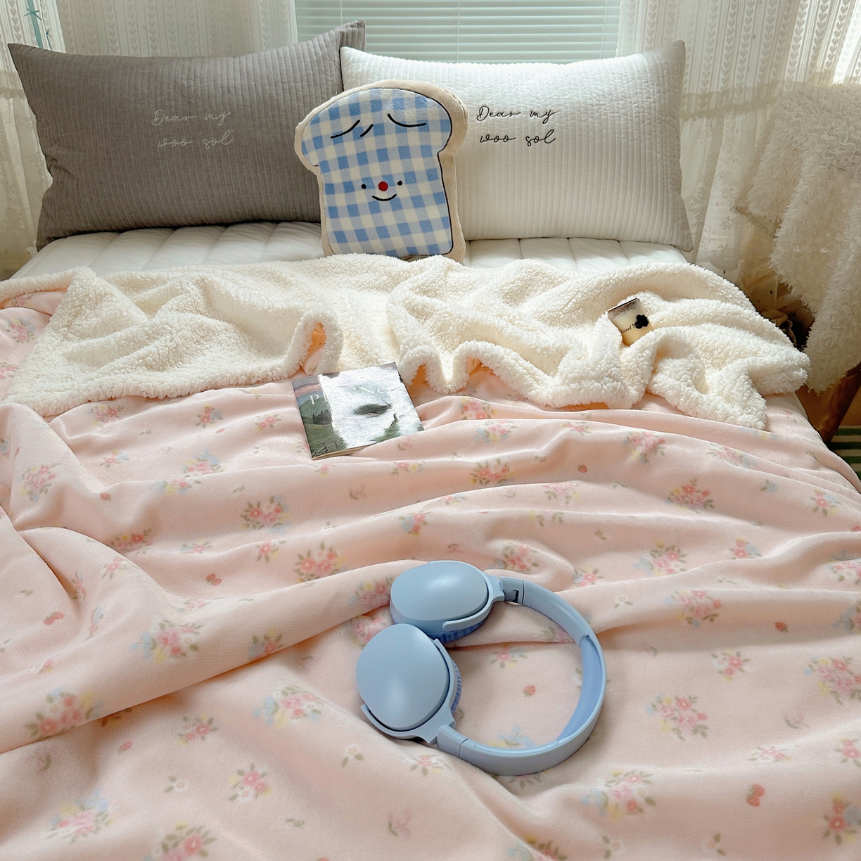 91家纺网 家纺一手货源 找家纺 萝莉家纺 2025新款小清新多功能牛奶绒羊羔绒毛毯毯子午睡毯 花晓玉