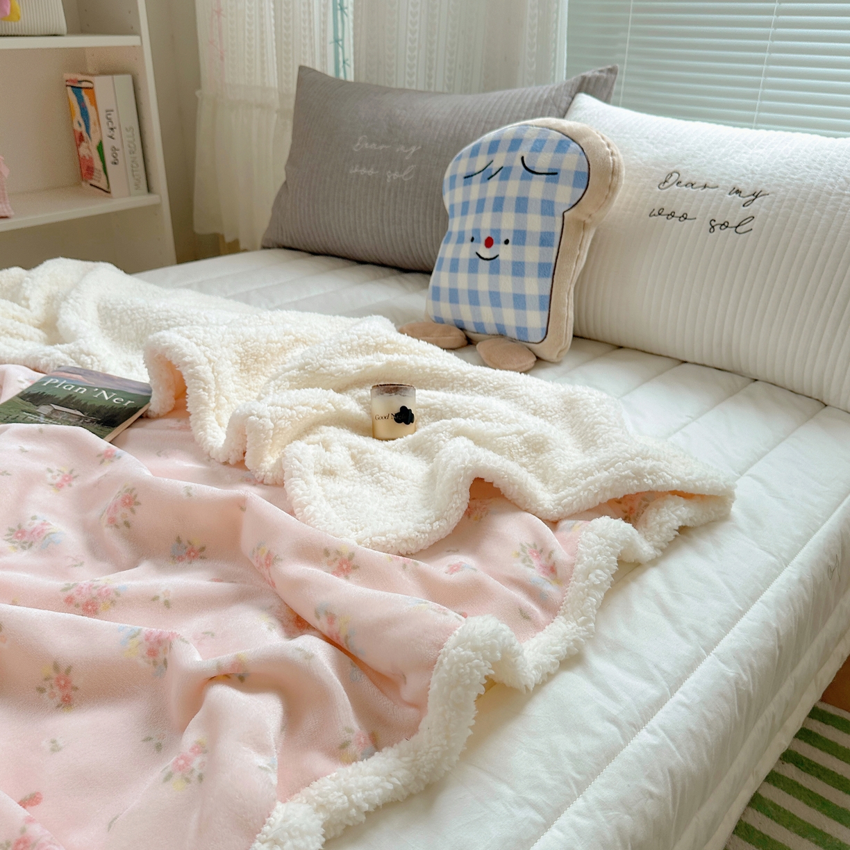 91家纺网 家纺一手货源 找家纺 萝莉家纺 2025新款小清新多功能牛奶绒羊羔绒毛毯毯子午睡毯 花晓玉