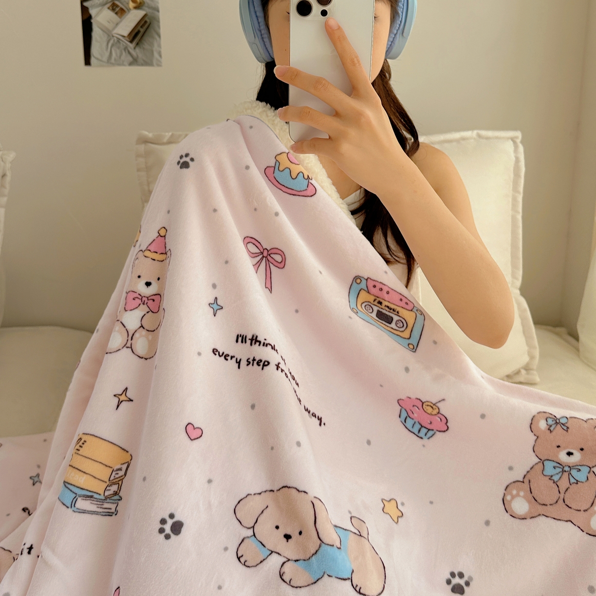 91家纺网 家纺一手货源 找家纺 萝莉家纺 2025新款小清新多功能牛奶绒羊羔绒毛毯毯子午睡毯 欢乐熊