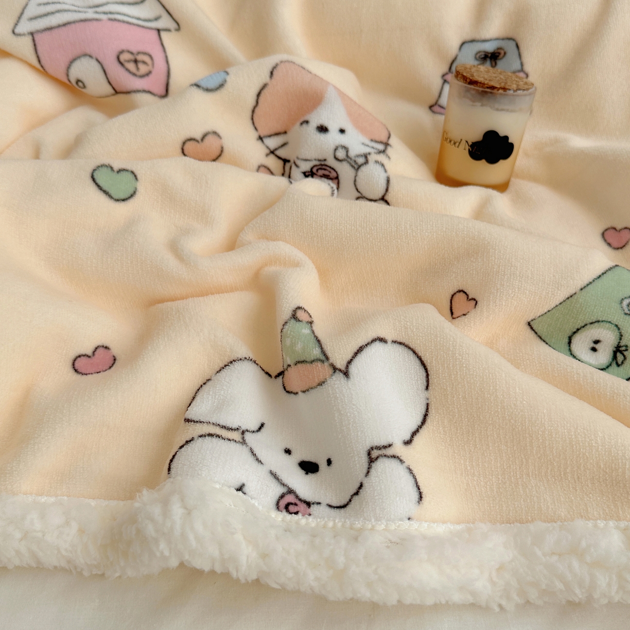 91家纺网 家纺一手货源 找家纺 萝莉家纺 2025新款小清新多功能牛奶绒羊羔绒毛毯毯子午睡毯 卡通乐园