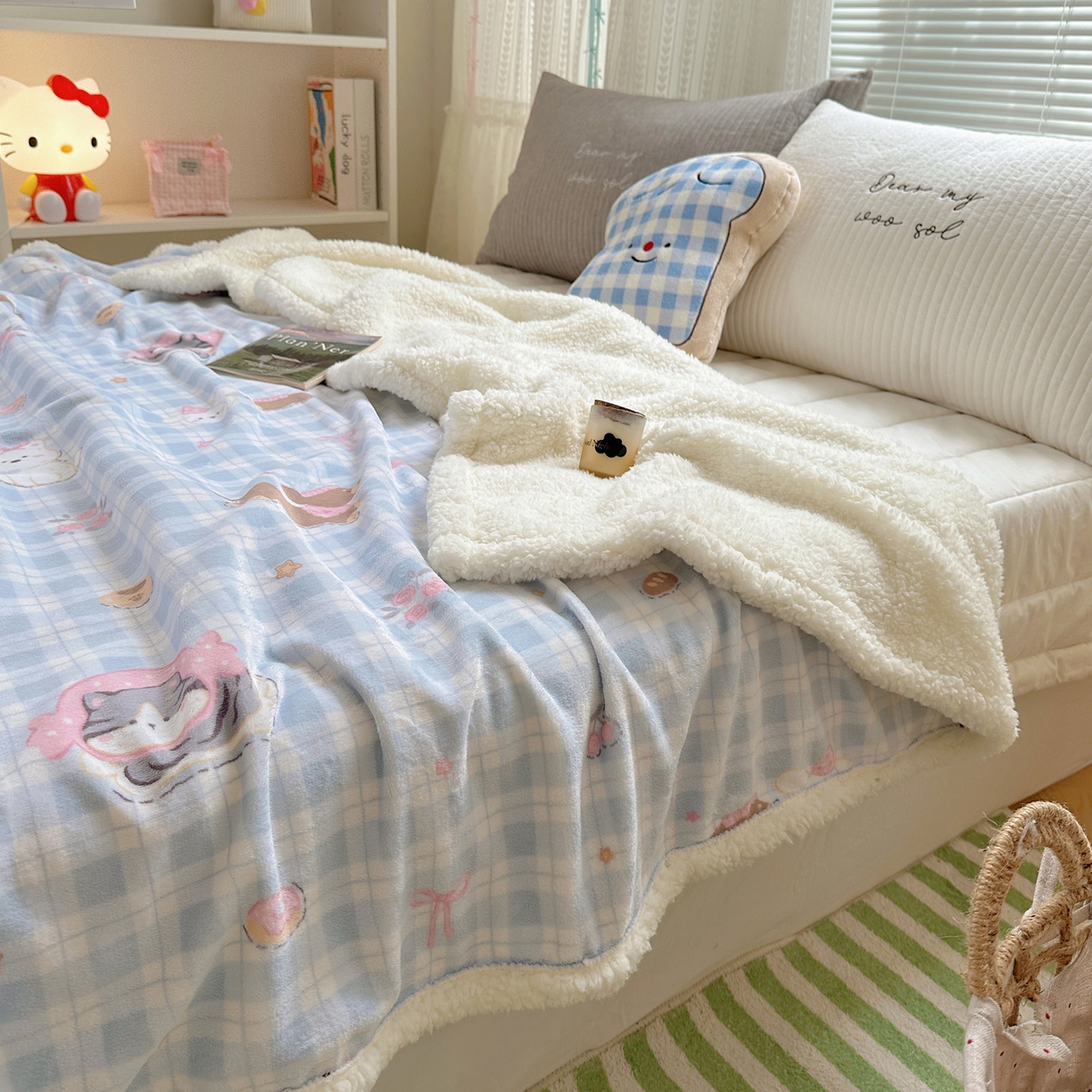 91家纺网 家纺一手货源 找家纺 萝莉家纺 2025新款小清新多功能牛奶绒羊羔绒毛毯毯子午睡毯 猫狗一家