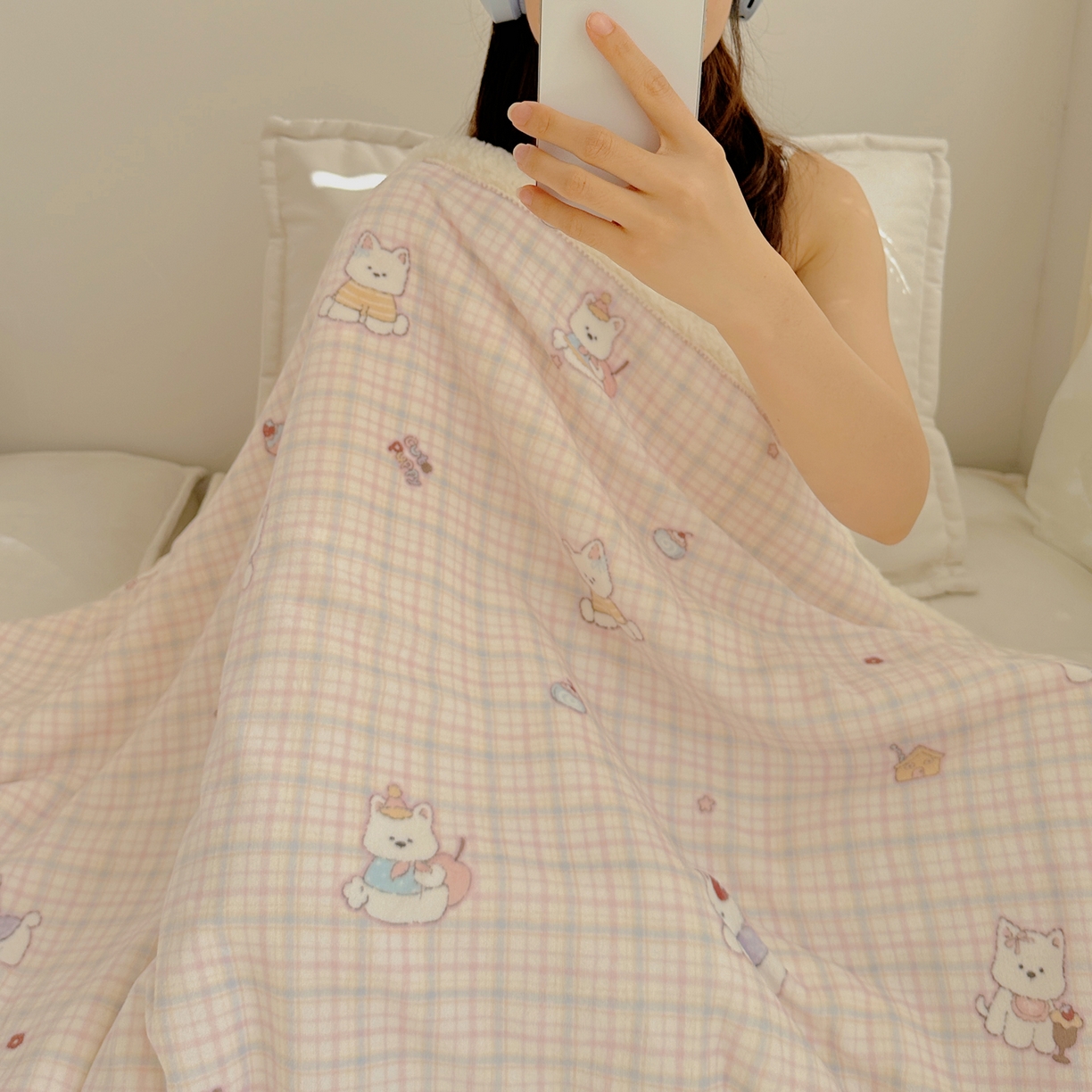 91家纺网 家纺一手货源 找家纺 萝莉家纺 2025新款小清新多功能牛奶绒羊羔绒毛毯毯子午睡毯 萌宠小屋