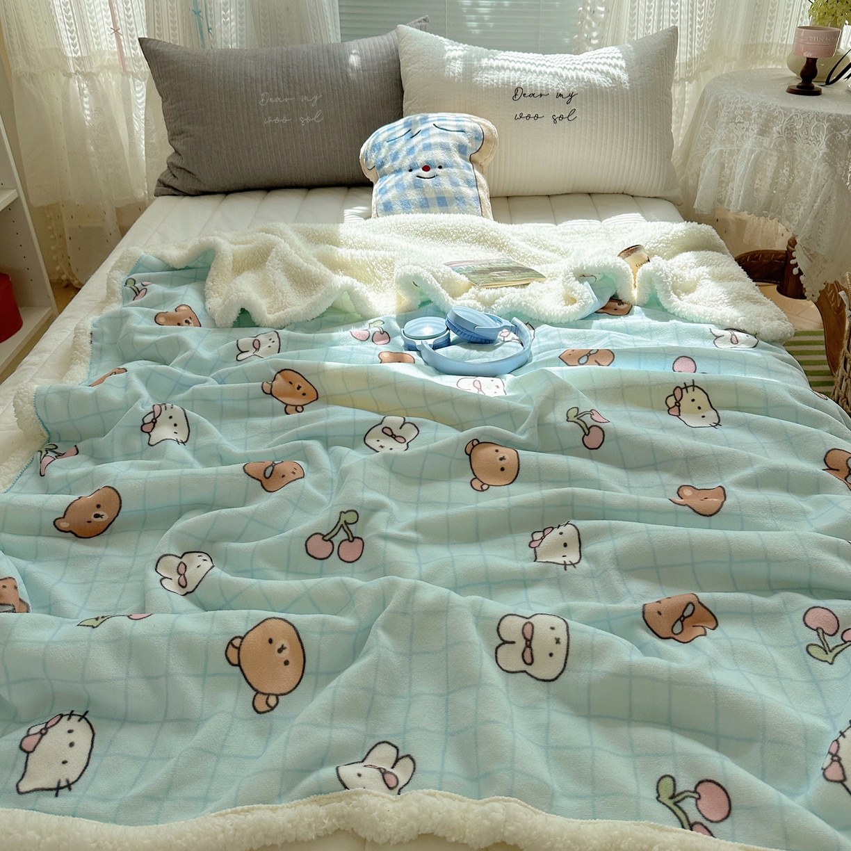 91家纺网 家纺一手货源 找家纺 萝莉家纺 2025新款小清新多功能牛奶绒羊羔绒毛毯毯子午睡毯 萌仔派对