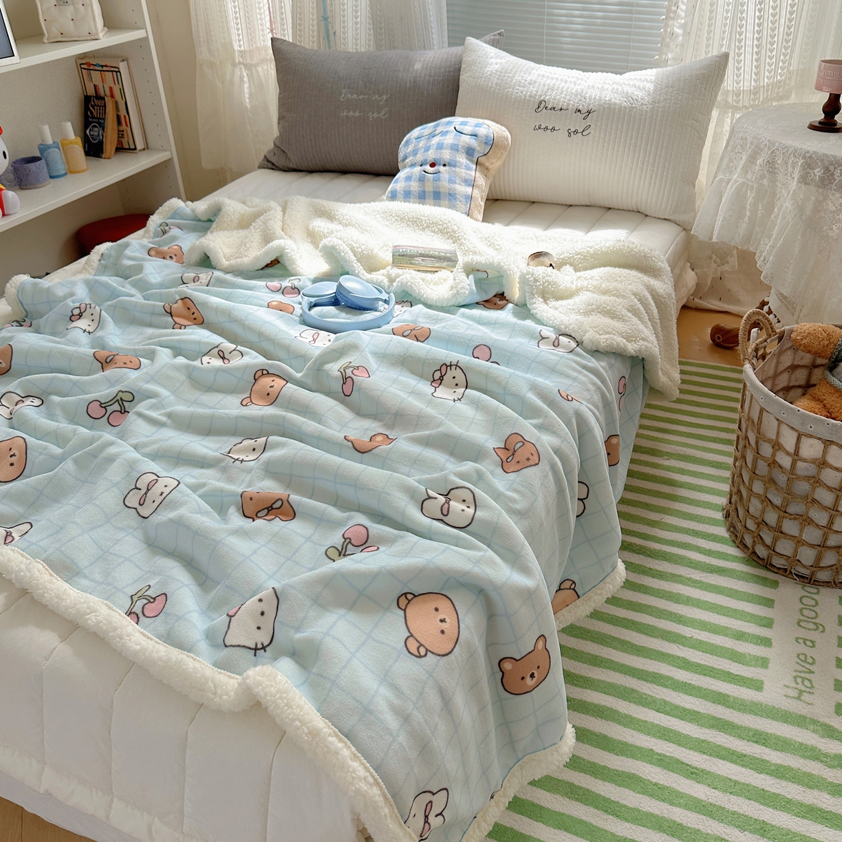 91家纺网 家纺一手货源 找家纺 萝莉家纺 2025新款小清新多功能牛奶绒羊羔绒毛毯毯子午睡毯 萌仔派对