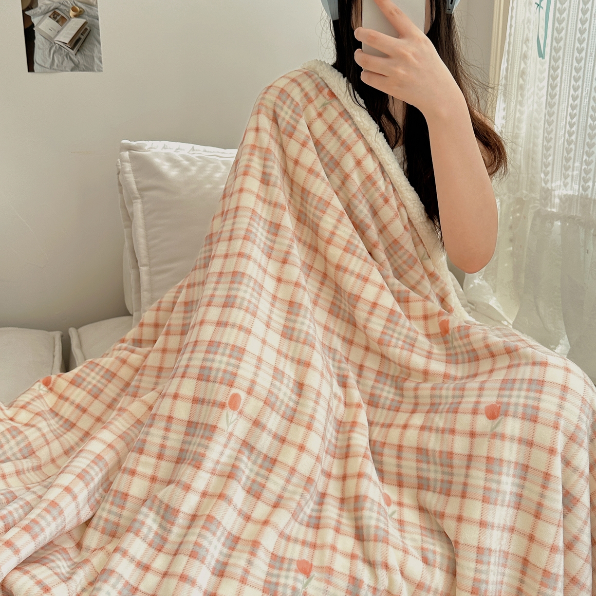 91家纺网 家纺一手货源 找家纺 萝莉家纺 2025新款小清新多功能牛奶绒羊羔绒毛毯毯子午睡毯 茉本玉