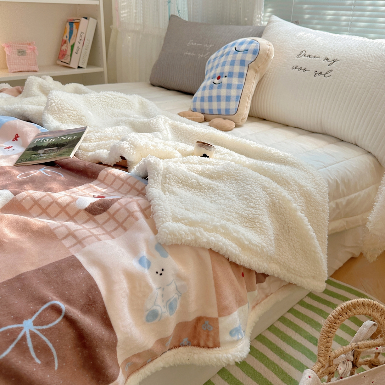 91家纺网 家纺一手货源 找家纺 萝莉家纺 2025新款小清新多功能牛奶绒羊羔绒毛毯毯子午睡毯 奇妙世界