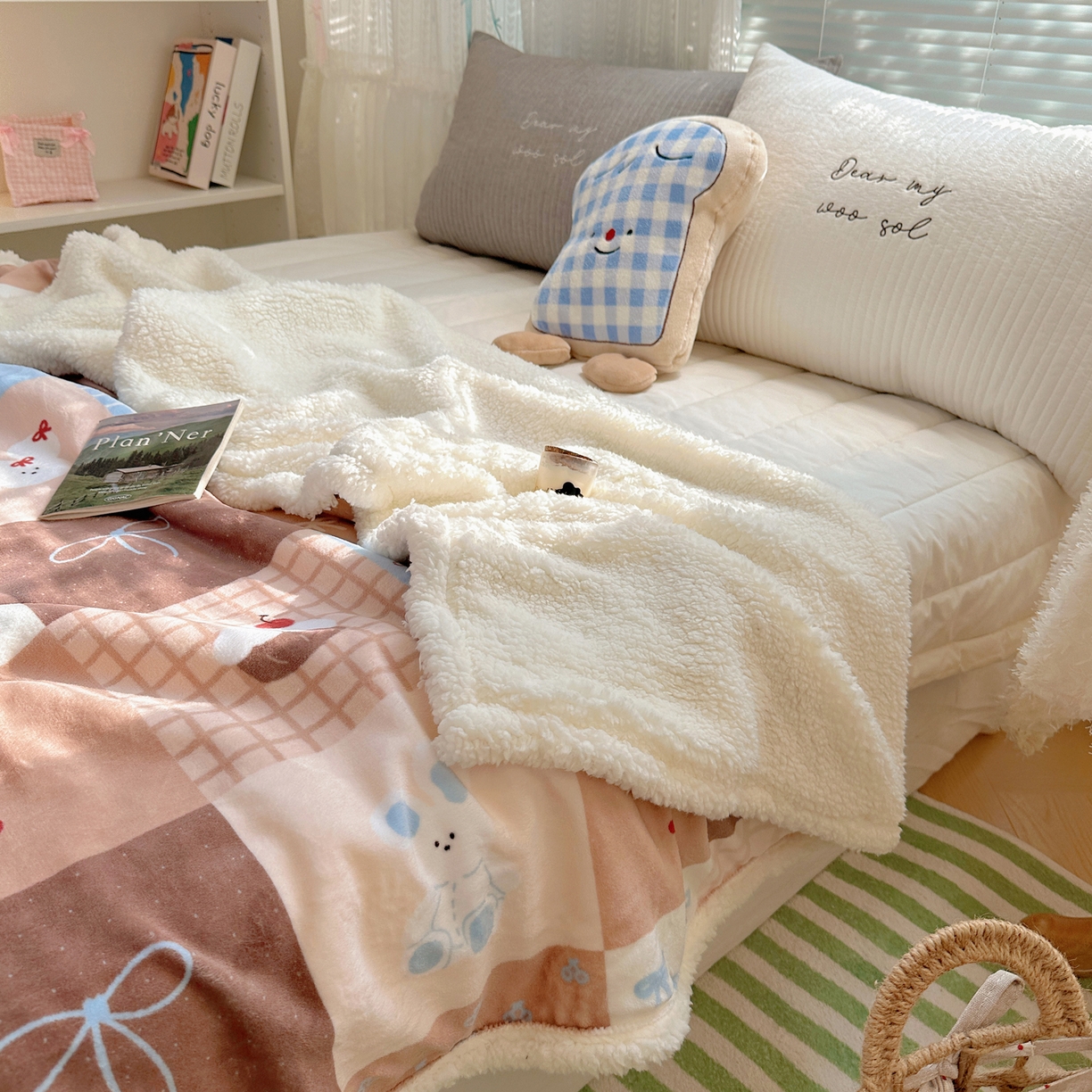 91家纺网 家纺一手货源 找家纺 萝莉家纺 2025新款小清新多功能牛奶绒羊羔绒毛毯毯子午睡毯 奇妙世界