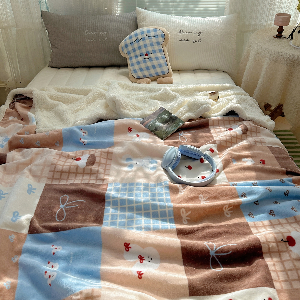 91家纺网 家纺一手货源 找家纺 萝莉家纺 2025新款小清新多功能牛奶绒羊羔绒毛毯毯子午睡毯 奇妙世界