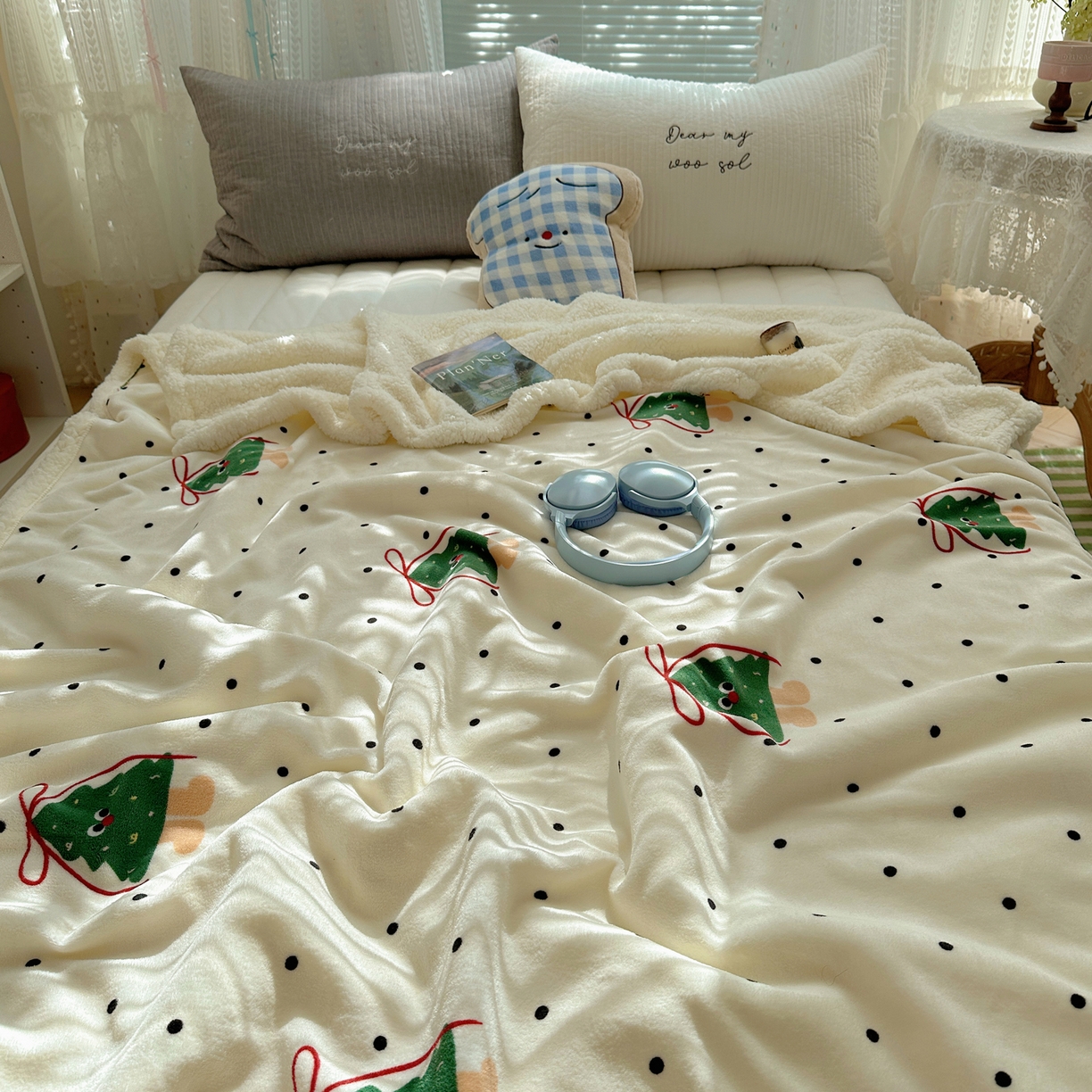 91家纺网 家纺一手货源 找家纺 萝莉家纺 2025新款小清新多功能牛奶绒羊羔绒毛毯毯子午睡毯 圣诞树