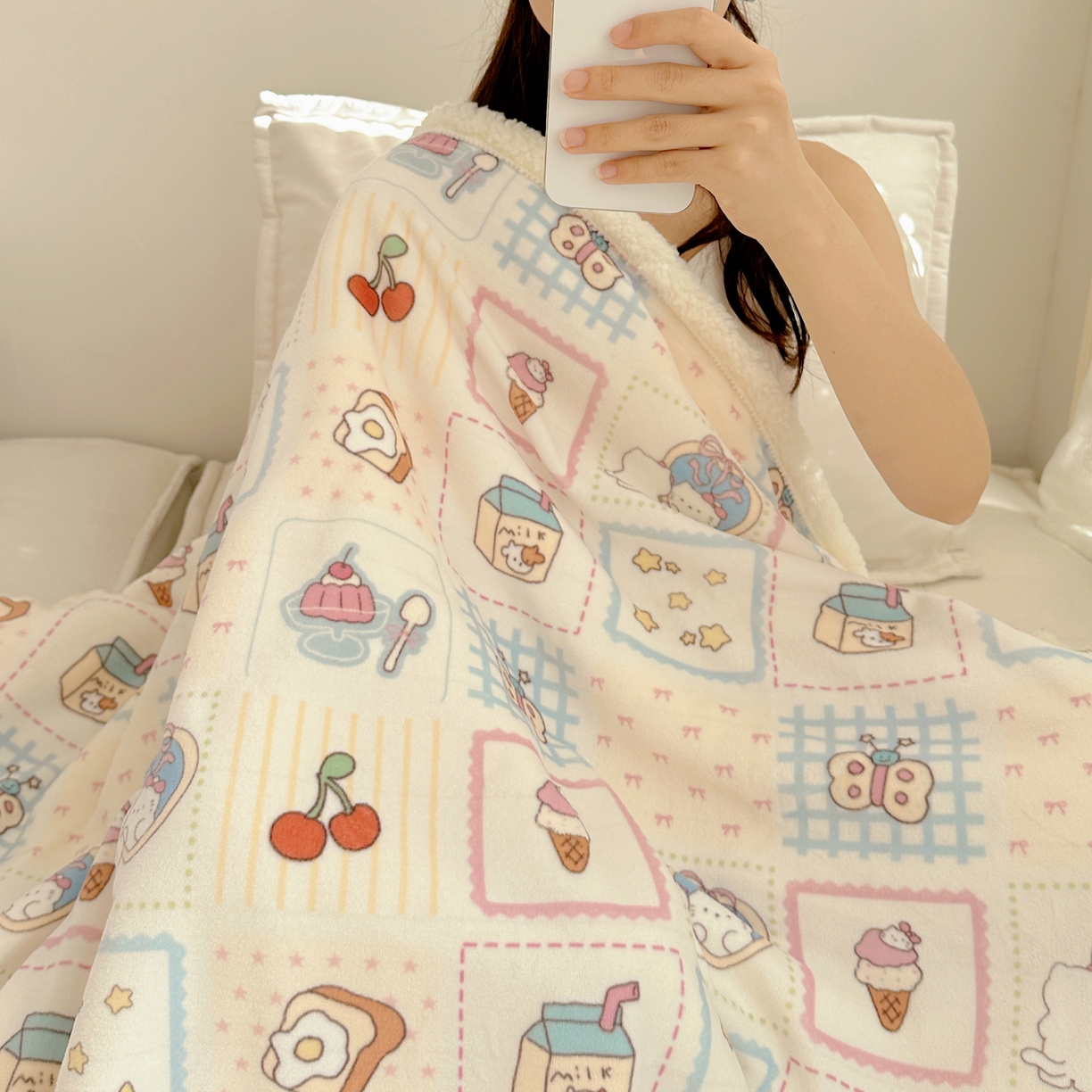 91家纺网 家纺一手货源 找家纺 萝莉家纺 2025新款小清新多功能牛奶绒羊羔绒毛毯毯子午睡毯 甜品屋