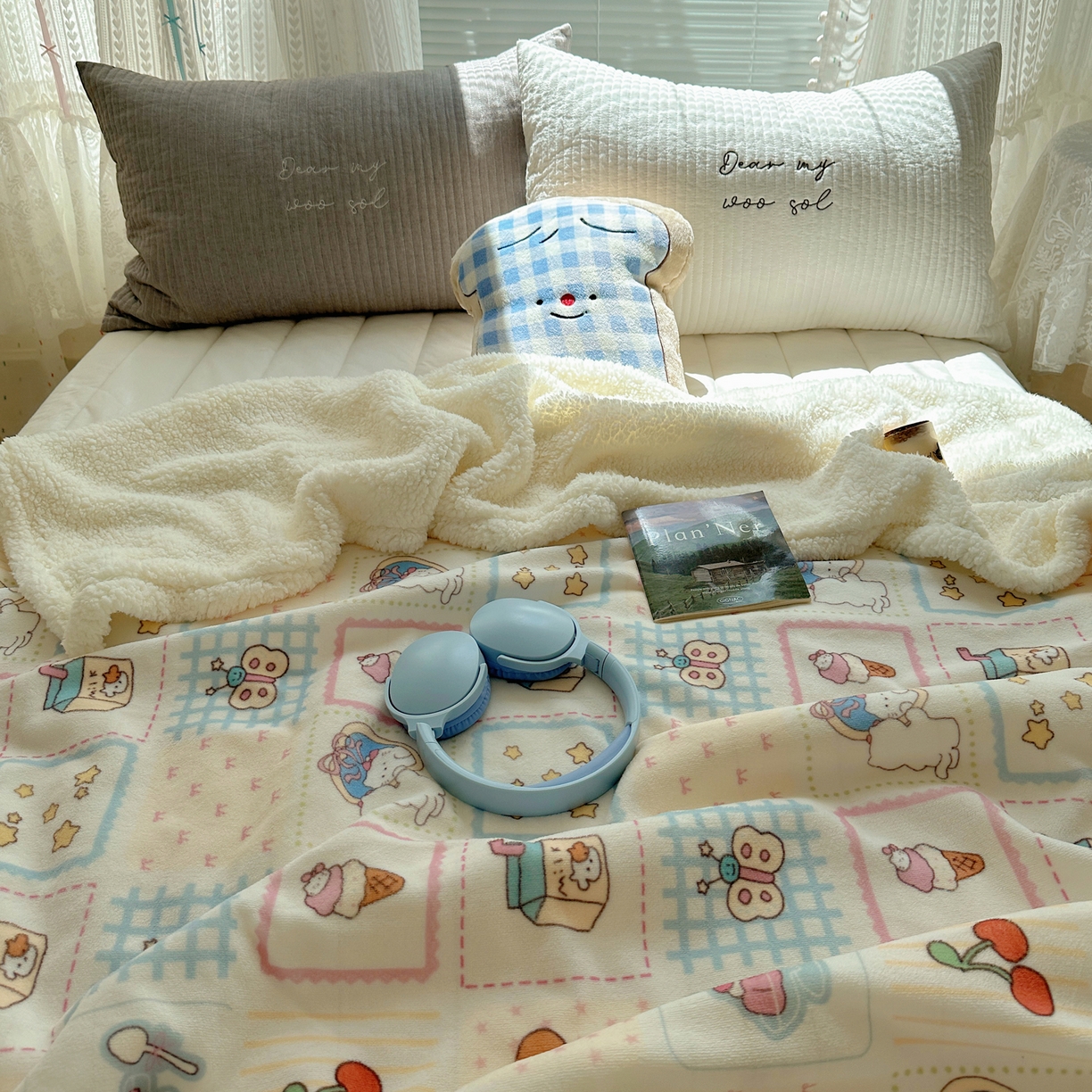 91家纺网 家纺一手货源 找家纺 萝莉家纺 2025新款小清新多功能牛奶绒羊羔绒毛毯毯子午睡毯 甜品屋