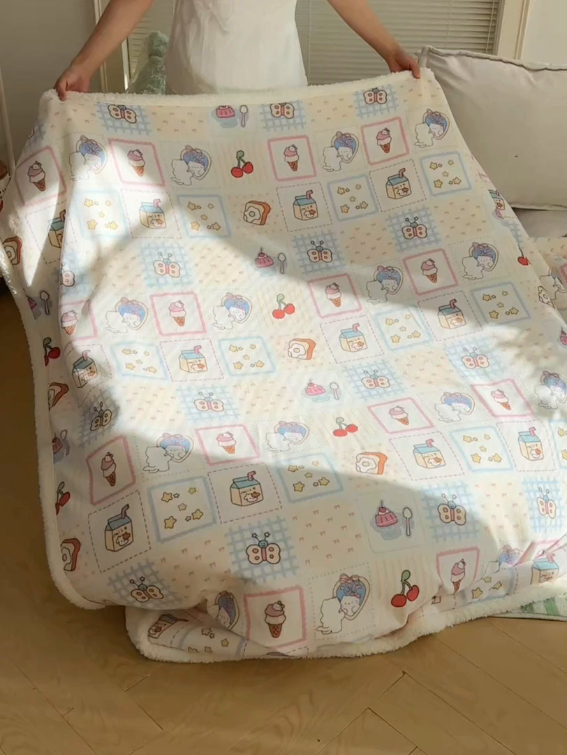 91家纺网 家纺一手货源 找家纺 萝莉家纺 2025新款小清新多功能牛奶绒羊羔绒毛毯毯子午睡毯 甜品屋